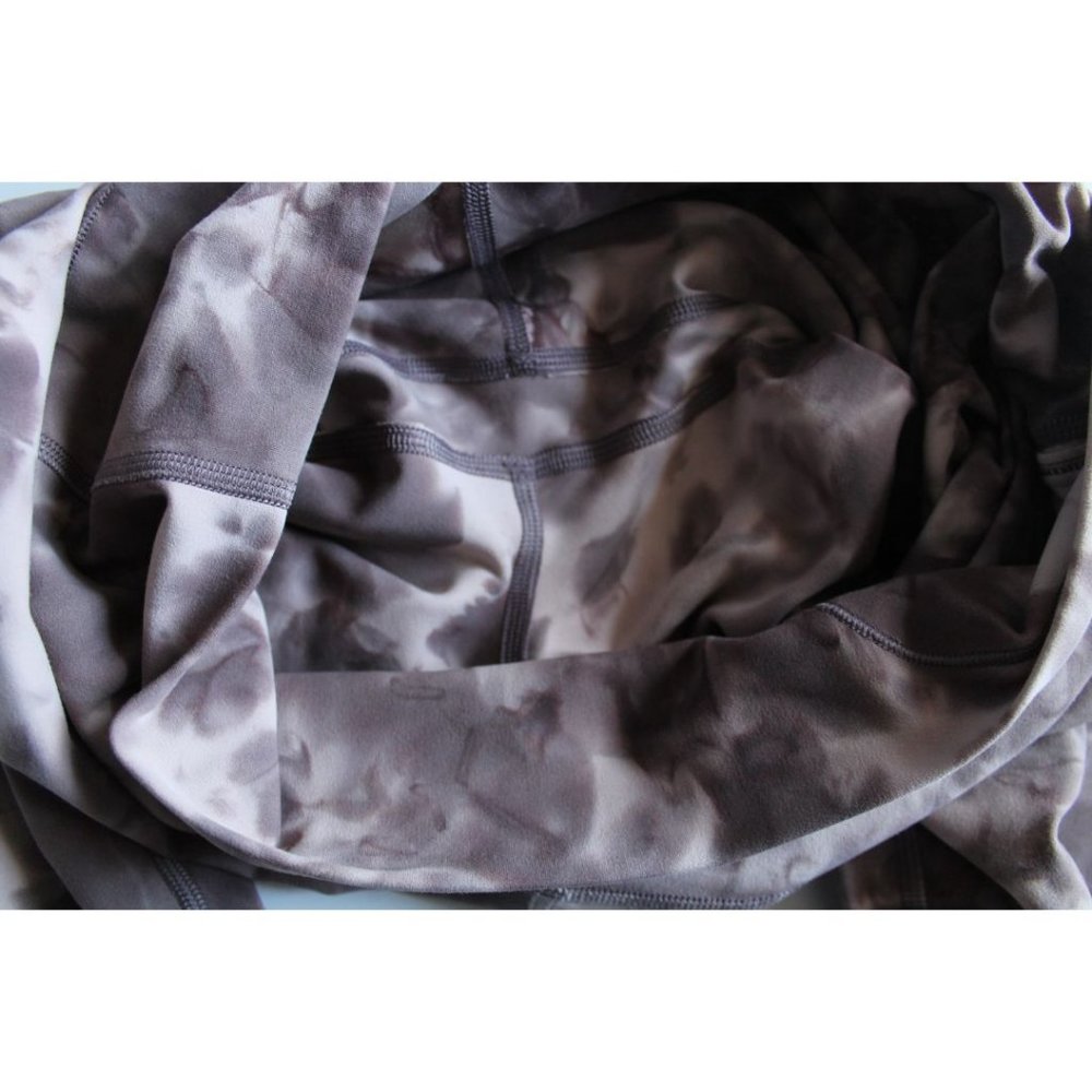 Lululemon Align High-Rise Crop 23" Diamond Dye Lunar Rock Shadow Grey Size 10 - Picture 11 of 11